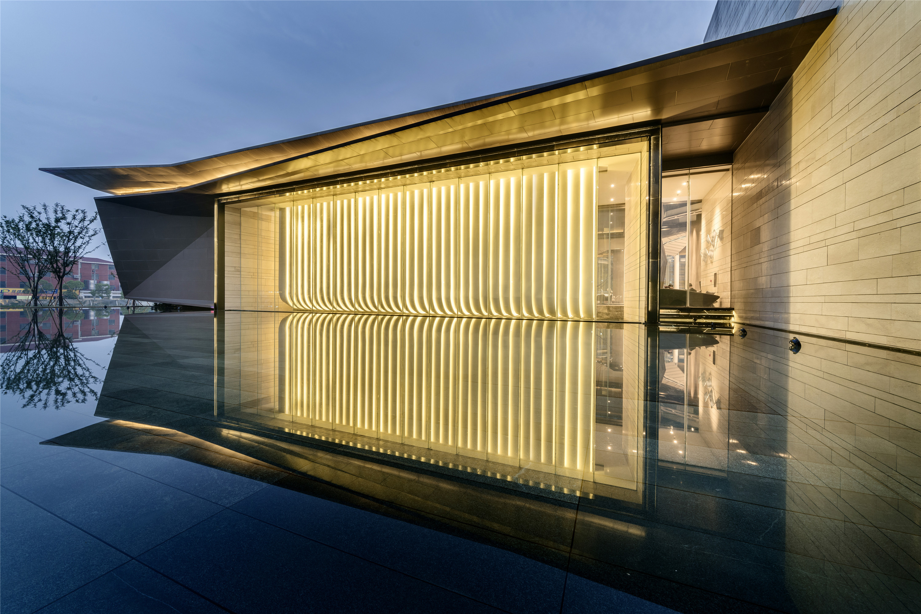 MUSE Design Winners - LIGHT WATERFALL