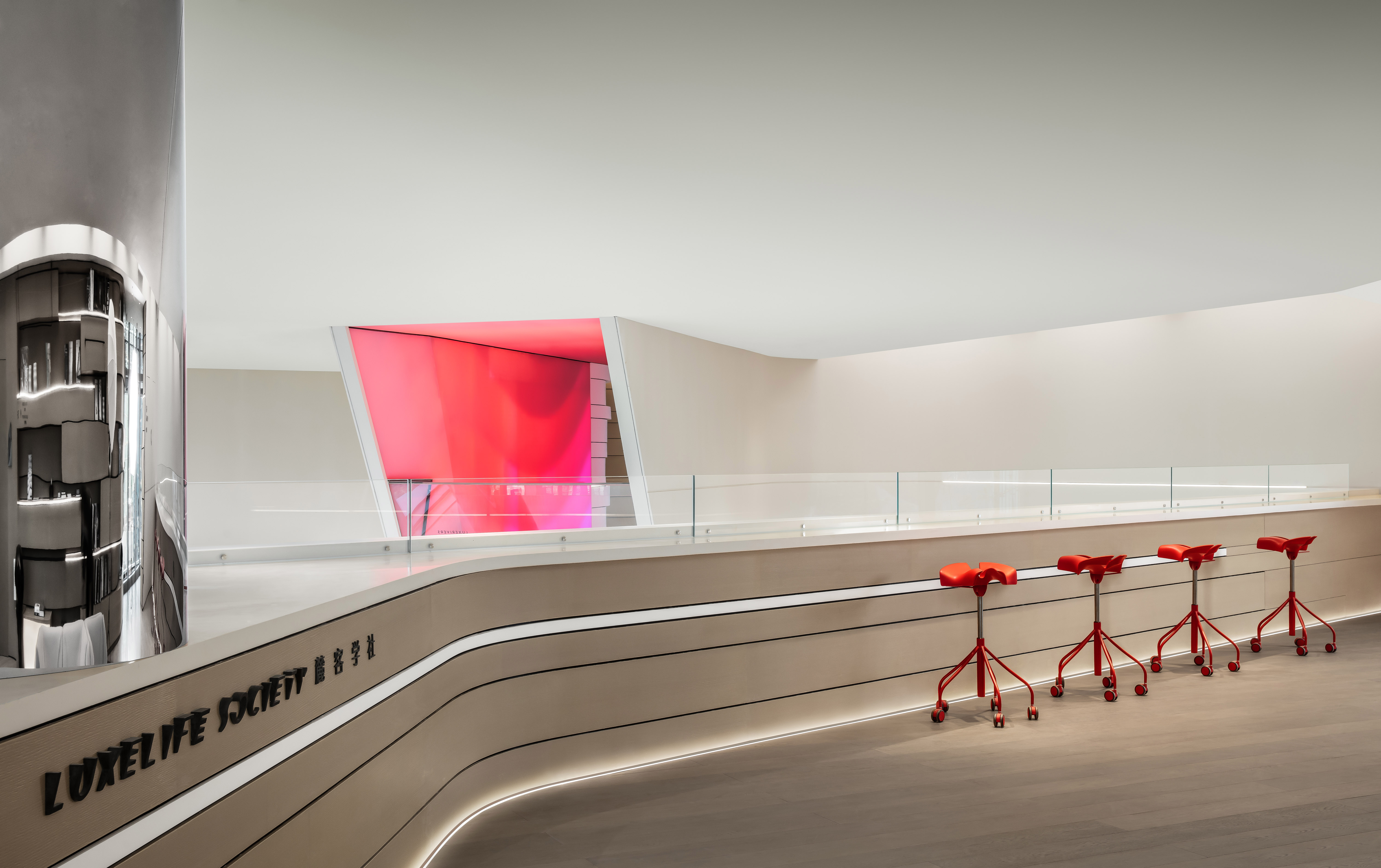 MUSE Design Winners - CHONGQING LUYUE JIANGCHENG ART CENTER