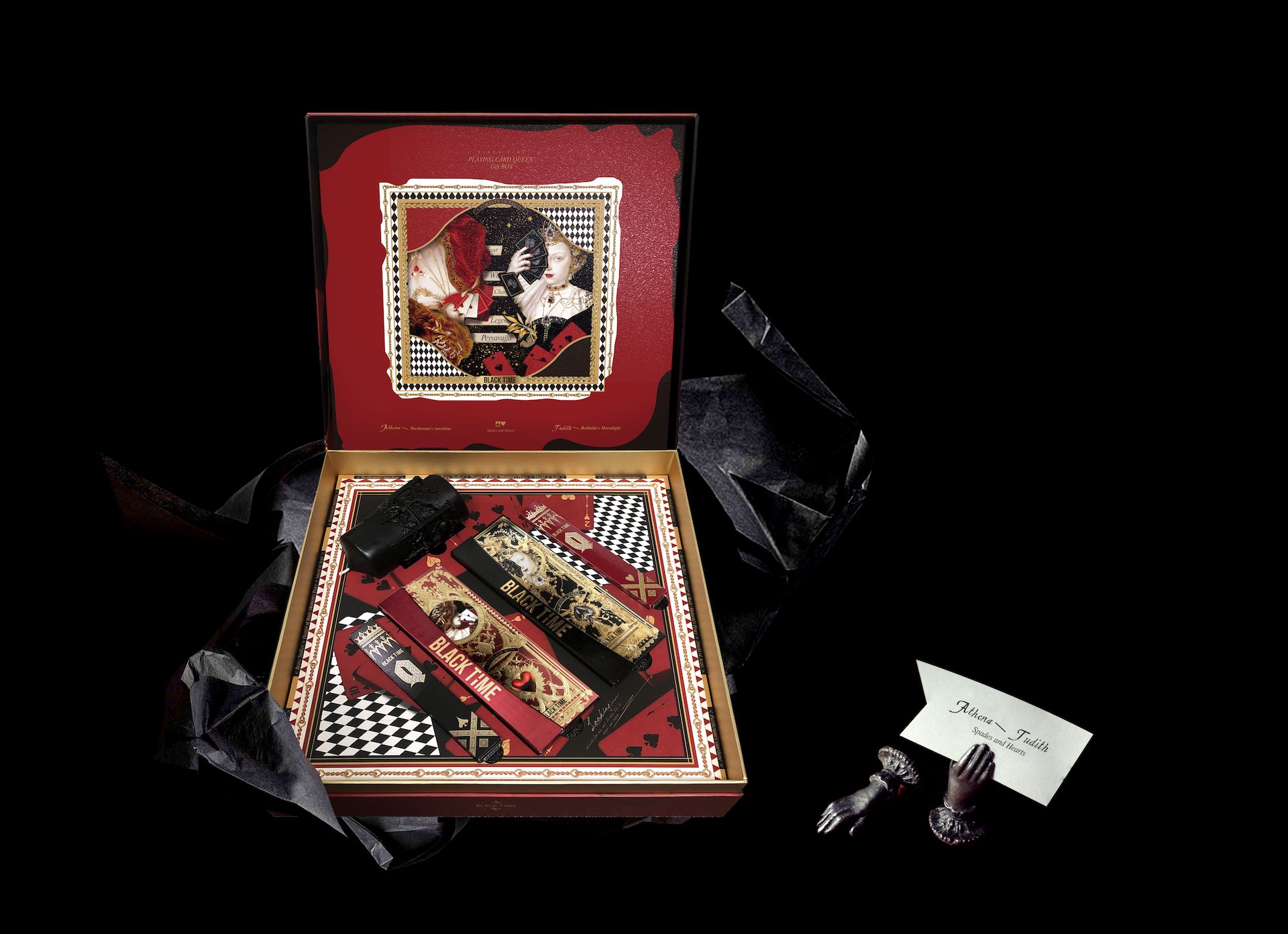 MUSE Design Winners - Playing Card Queen Series Gift Box