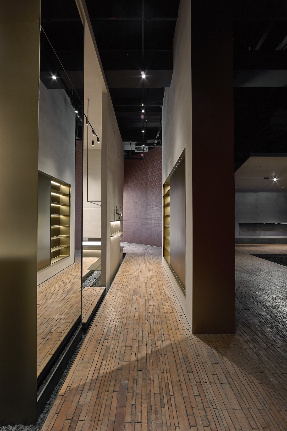 MUSE Design Winners - ZENG FENGFEI APPAREL CULTURAL CENTER
